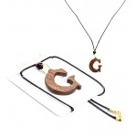 گردن آویز چوبی طرح حرف G کد 1023