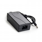 شارژر لپ تاپ مدل ZQ-LBT12 12V/3A گارانتی رویال